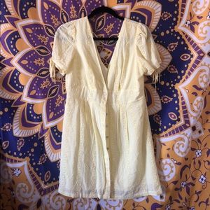 Cute yellow dress 🌼🍯